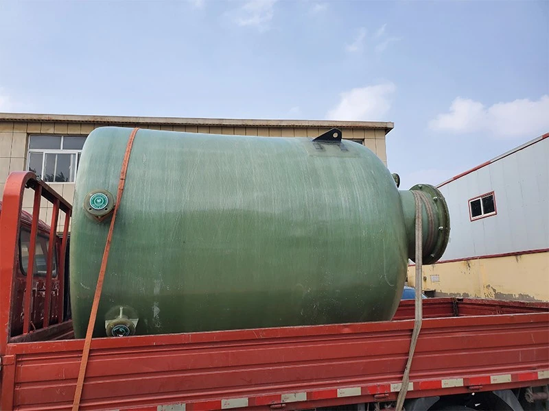 Flat Bottom Fiberglass Tank Flat Bottom Fiberglass Tank